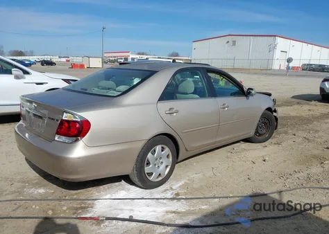 2005 Toyota Camry Se z USA, uszkodzony, nr VIN 4T1BE32KX5U519241
